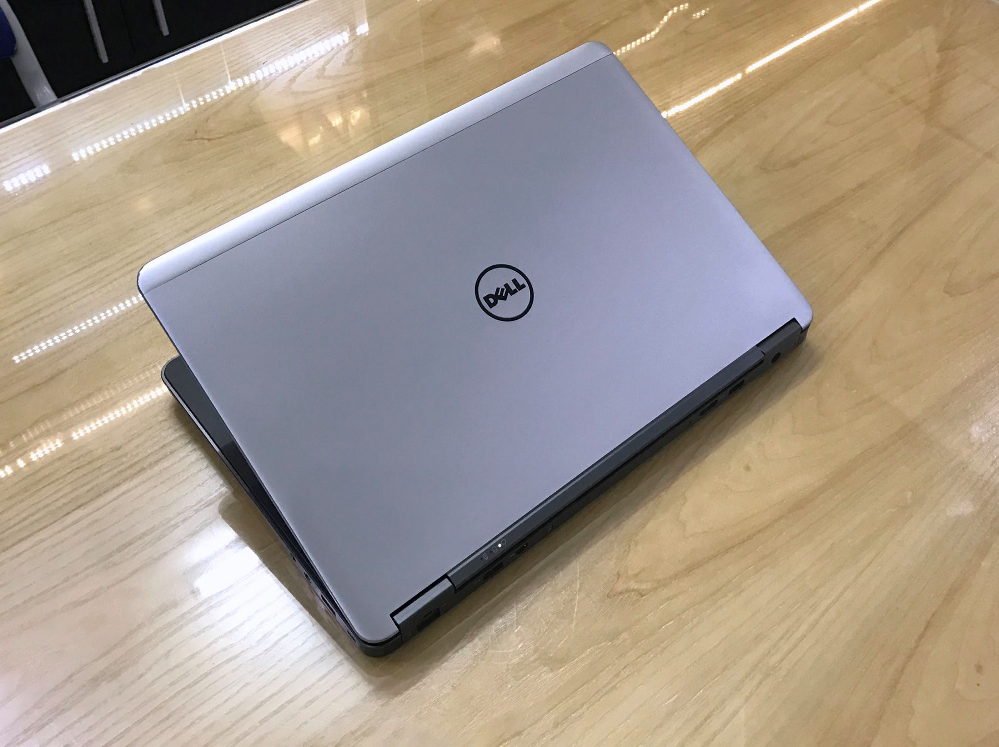 Laptop Dell Latitude E7440-5.jpg